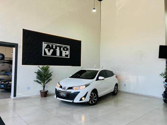 TOYOTA YARIS 1.3 16V FLEX XL LIVE MULTIDRIVE